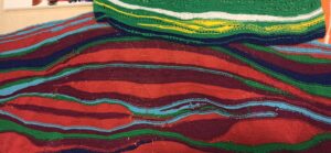 Strickbild mit Wellen und Herzen